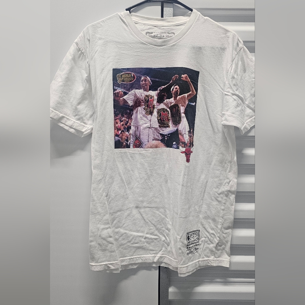 Mitchell & Ness White NBA Finals Graphic Tee